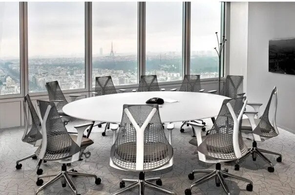 1 Place Des Saisons, Courbevoie to rent Interior Photo- Image 1 of 2