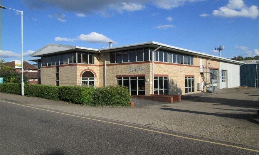 Icknield Way, Letchworth Garden City for sale Primary Photo- Image 1 of 1