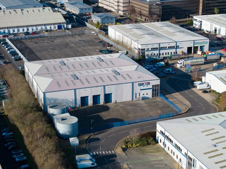 Talbot Rd, Fareham to rent - Building Photo - Image 3 of 24