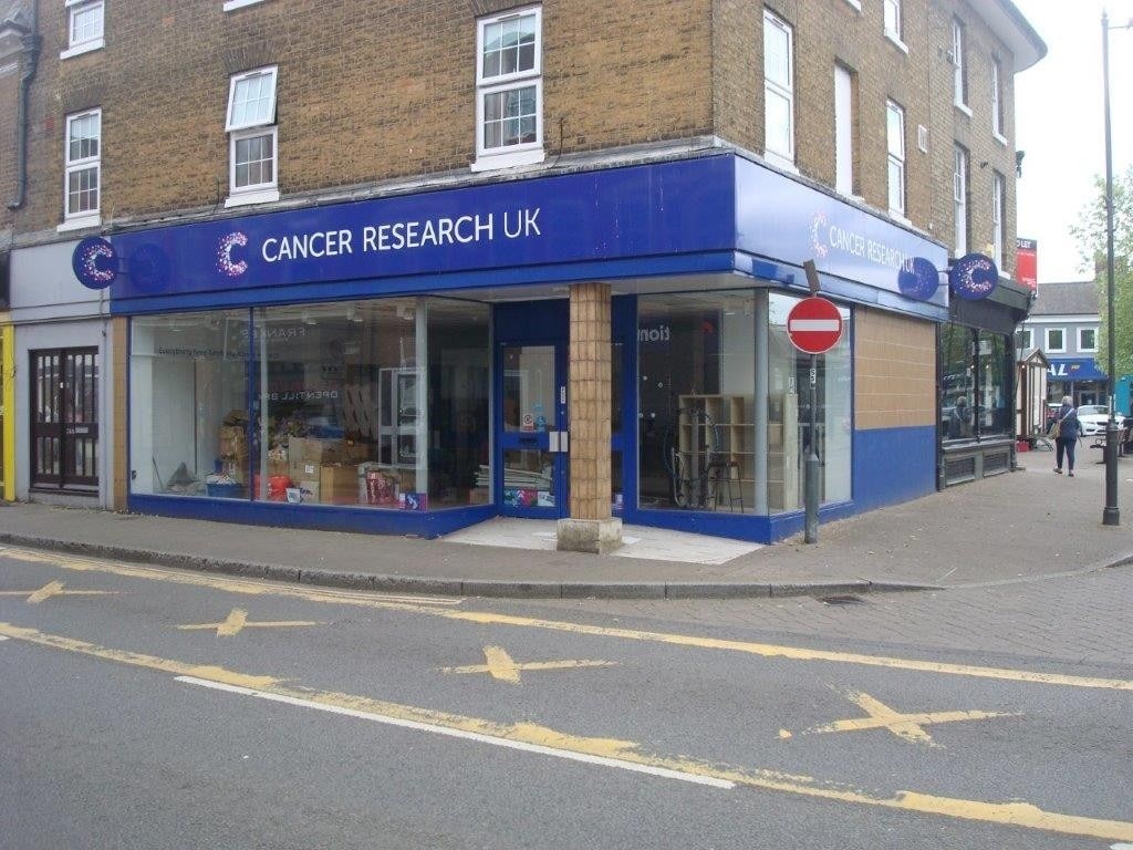 24 High St, Biggleswade to rent Building Photo- Image 1 of 2