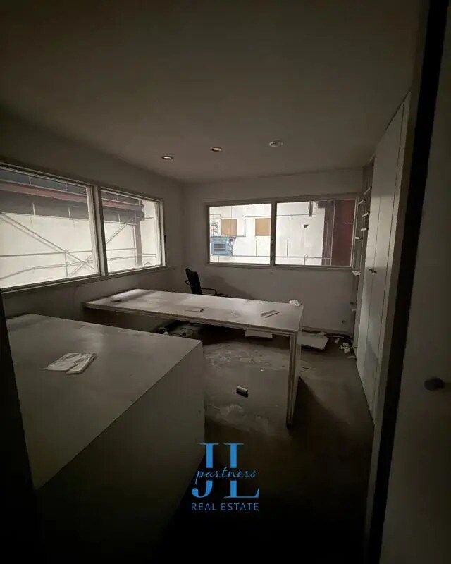 Light Industrial in Mérignac to rent Interior Photo- Image 1 of 11