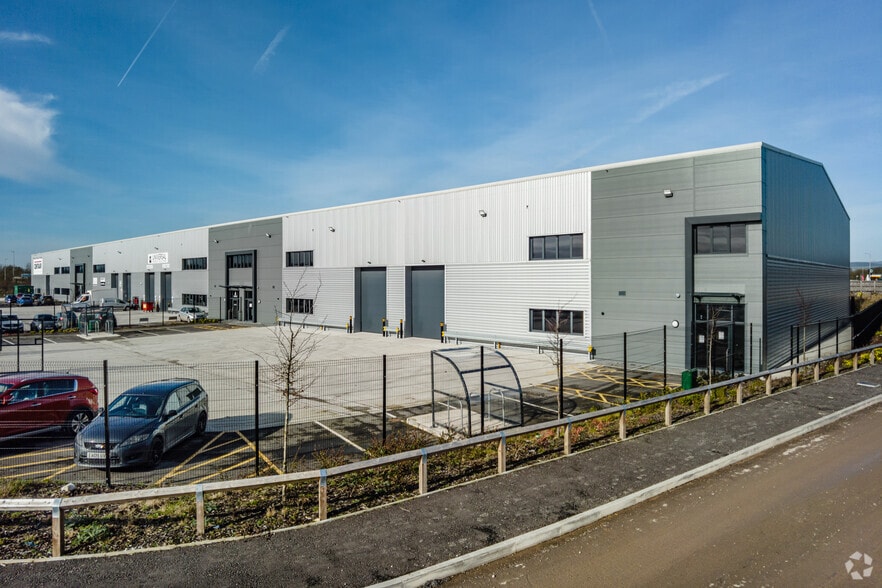 4A-4E Trefoil Way, Preston for sale - Primary Photo - Image 1 of 1