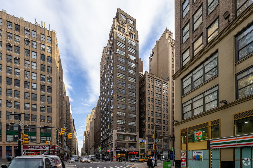 270-276 W 39th St, New York, NY for sale - Primary Photo - Image 1 of 1