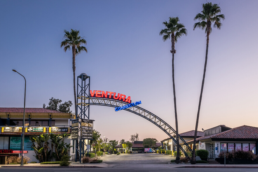 20833-20861 Ventura Blvd, Woodland Hills, CA for sale - Building Photo - Image 1 of 14