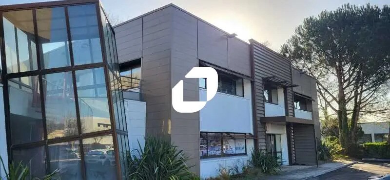 Office in Gradignan to rent - Building Photo - Image 1 of 9