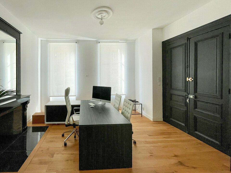 Location Bureaux 50 m² - Photo 1