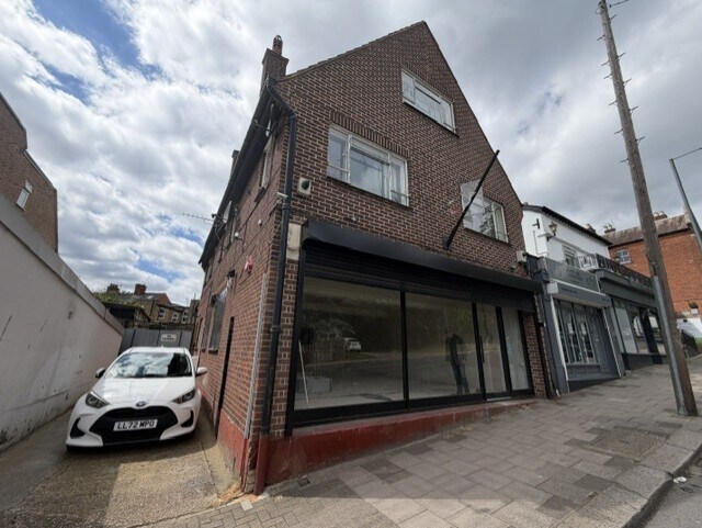91 Stanmore Hl, Stanmore to rent Primary Photo- Image 1 of 5