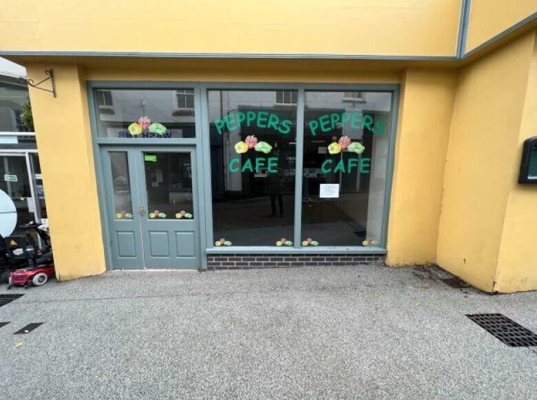 2 Town St, Shepton Mallet for sale - Primary Photo - Image 1 of 1