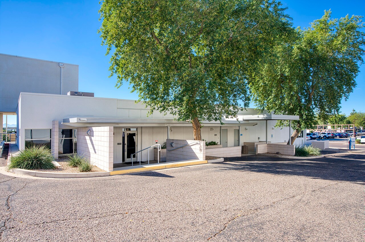 10415 W Thunderbird Blvd, Sun City, AZ to rent Building Photo- Image 1 of 6