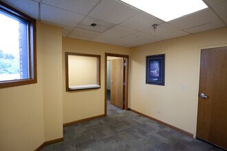 201 W Railroad St, Missoula, MT for rent Interior Photo- Image 1 of 20