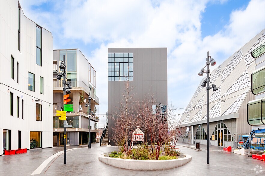 Green Pl, Greenwich Design District, London, UK