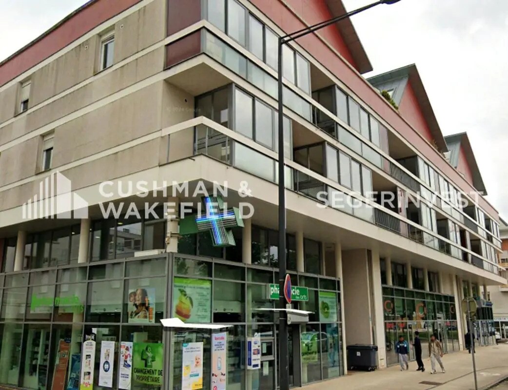 Office in Dijon to rent Building Photo- Image 1 of 10