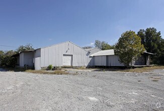 107 Boswell St, Mount Pleasant, TN for rent Primary Photo- Image 1 of 3