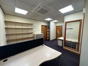 Salisbury Rd, Ringwood to rent Interior Photo- Image 2 of 4