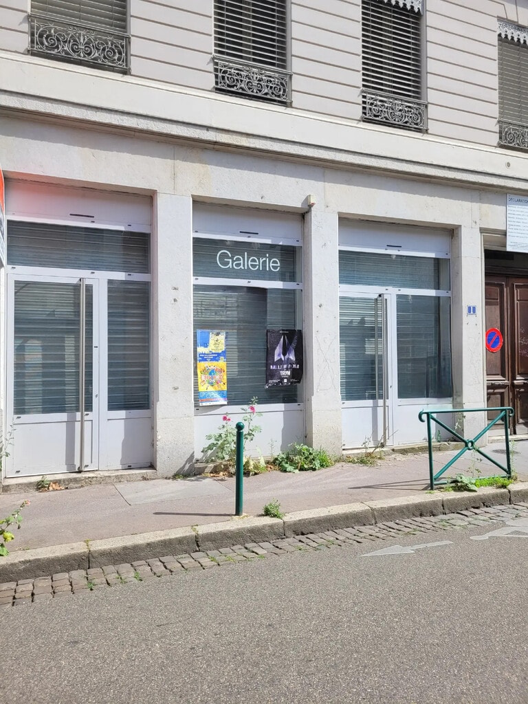 Location Bureaux 75 m² - Photo 1