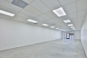 514-548 Palisades Dr, Pacific Palisades, CA to rent Interior Photo- Image 1 of 2