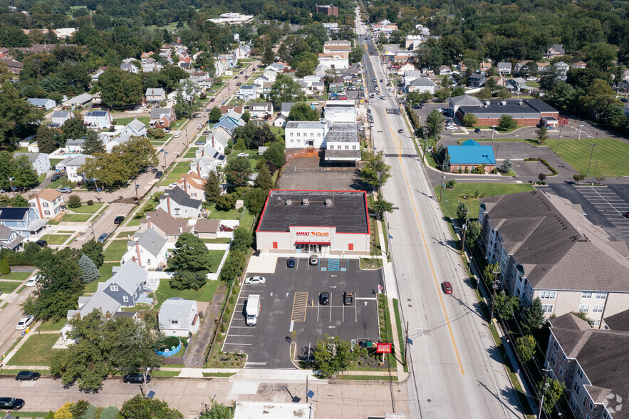 7407 Maple Ave, Pennsauken, NJ for rent - Building Photo - Image 3 of 5