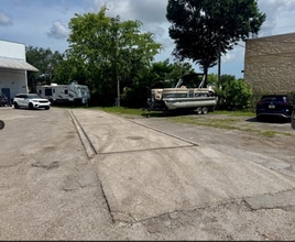 13755 U.S. Highway 19 N, Clearwater, FL to rent Building Photo- Image 1 of 13