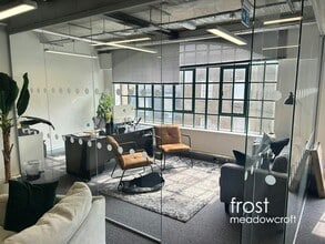 376-378 Chiswick High Rd, London to rent Interior Photo- Image 2 of 5