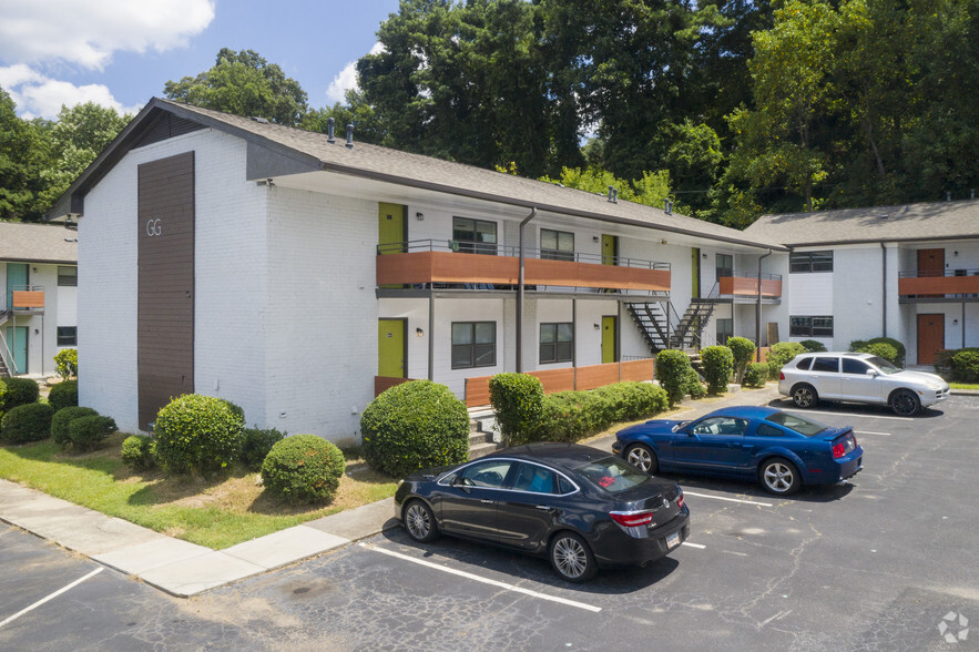 500 Northside Cir, Atlanta, GA for sale - Primary Photo - Image 1 of 1