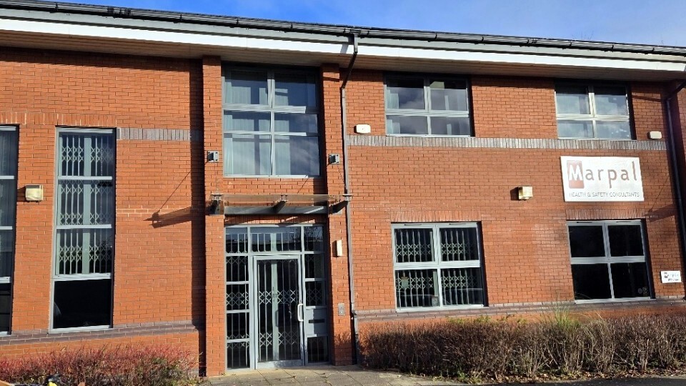 Stanier Way, Derby to rent - Building Photo - Image 1 of 4