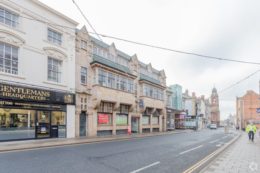30 Regent St, Great Yarmouth to rent - Building Photo - Image 3 of 4