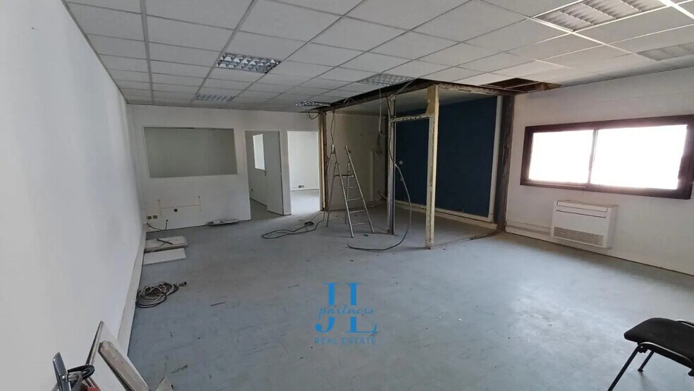 Industrial in Eysines to rent - Interior Photo - Image 3 of 6