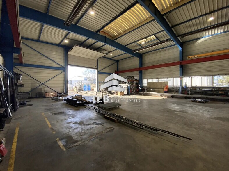 Light Industrial in Thouaré-sur-Loire to rent - Building Photo - Image 3 of 12