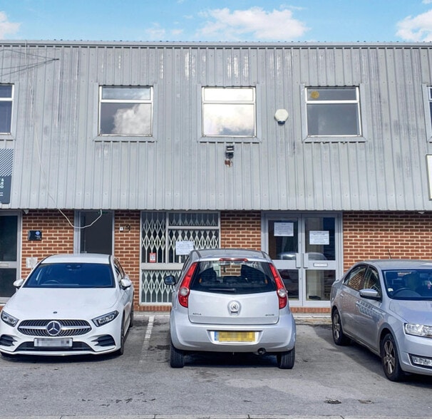 Marsack St, Reading to rent - Building Photo - Image 2 of 3