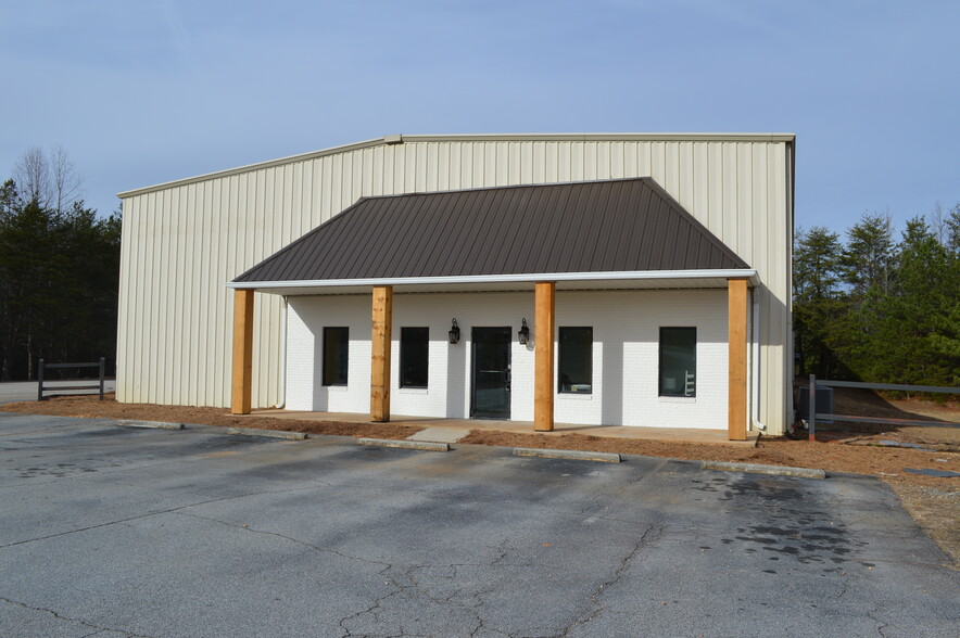 105 Industrial Blvd, Cleveland, GA for rent - Building Photo - Image 1 of 39