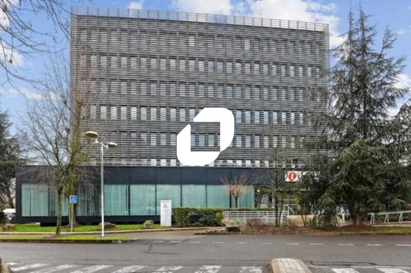 Office in Vélizy-Villacoublay to rent - Building Photo - Image 1 of 18