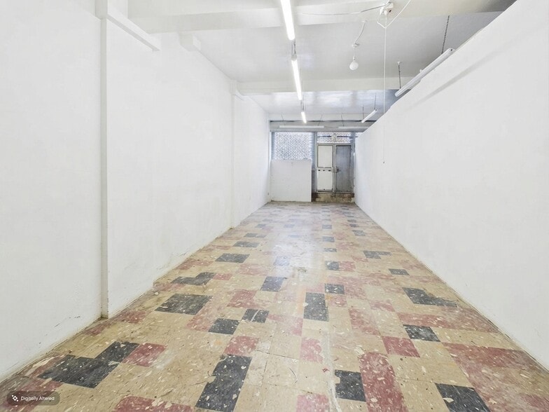 663 Watford Way, London to rent - Interior Photo - Image 3 of 5
