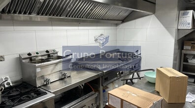 Retail in Manzanares el Real, Madrid to rent Interior Photo- Image 2 of 4