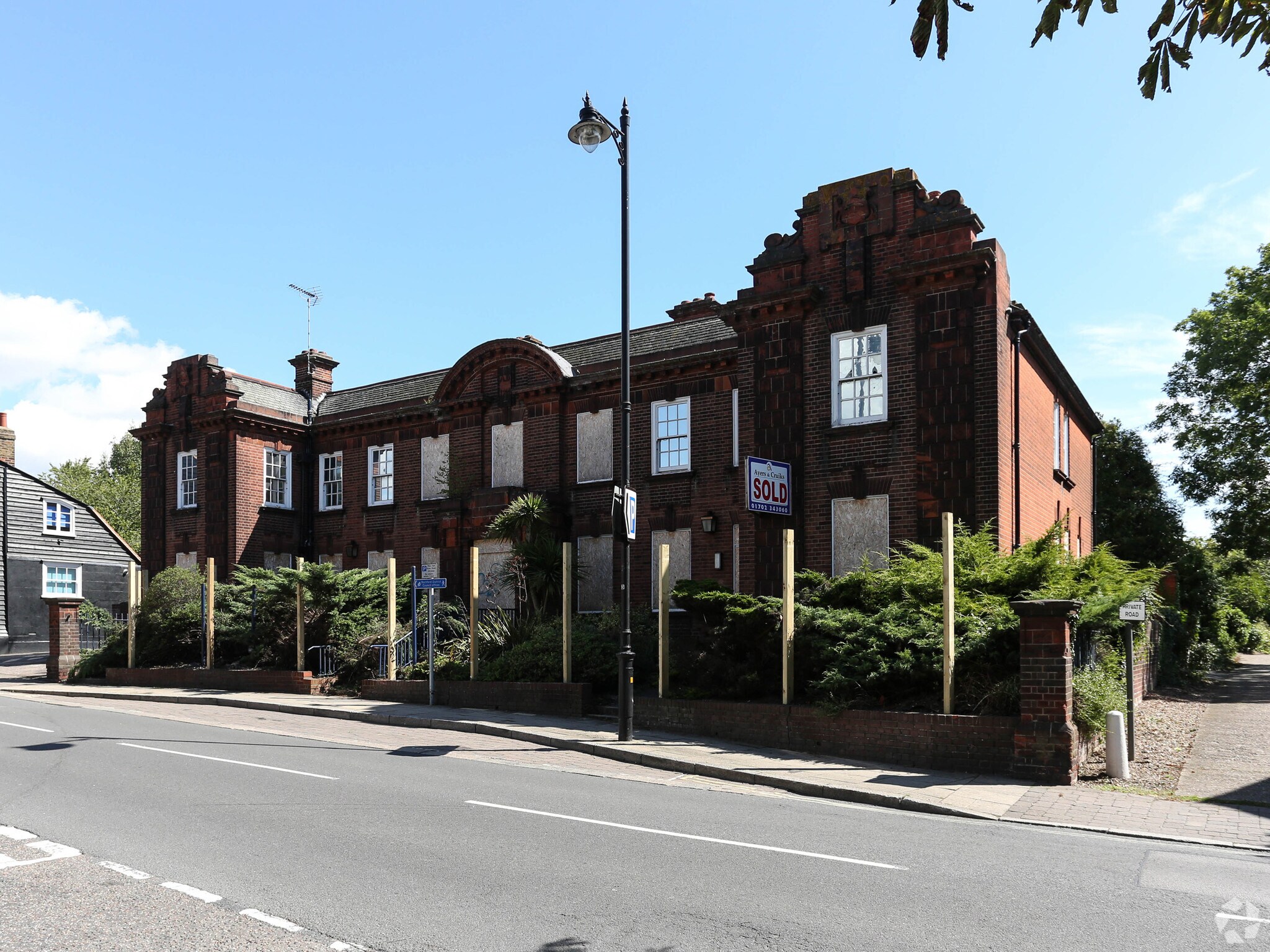 43-45 South St, Rochford for sale Primary Photo- Image 1 of 1