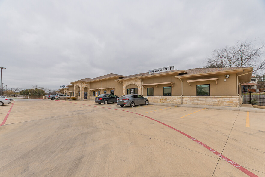 9026 Culebra Rd, San Antonio, TX for rent - Building Photo - Image 3 of 29