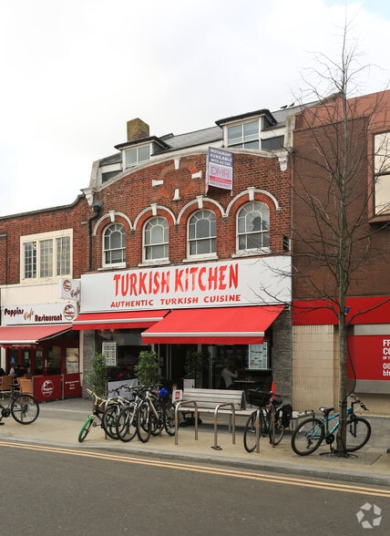 75 Commercial Way, Woking for sale - Primary Photo - Image 1 of 3