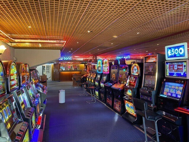 7-9 Shorehead, Leven for sale - Building Photo - Image 3 of 15