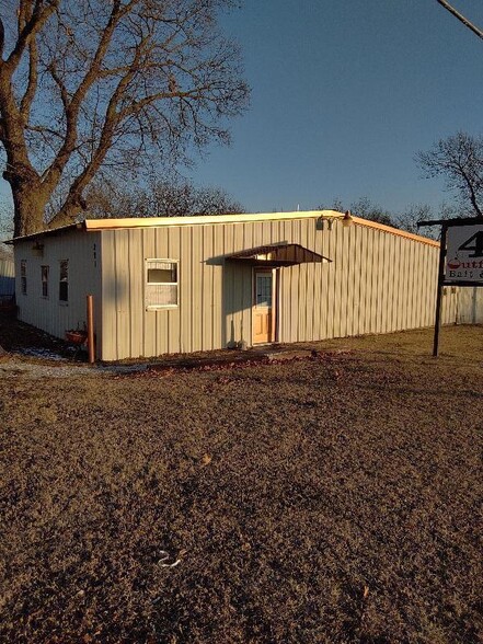 291 W Broadway Ave, Langley, OK for sale - Building Photo - Image 1 of 7