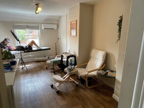 16 Finkle St, Selby to rent Interior Photo- Image 2 of 3