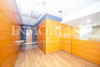 Retail in Badalona, Barcelona to rent Interior Photo- Image 1 of 19