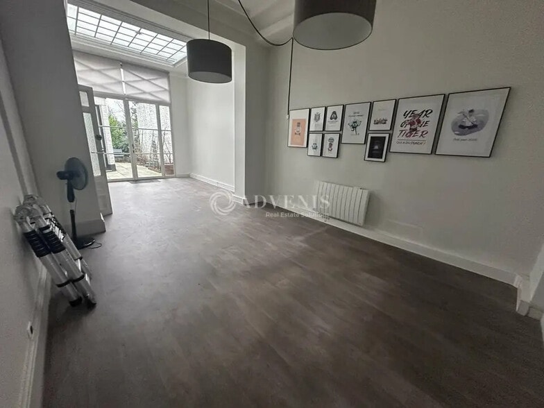 Office in Lille to rent - Interior Photo - Image 2 of 6