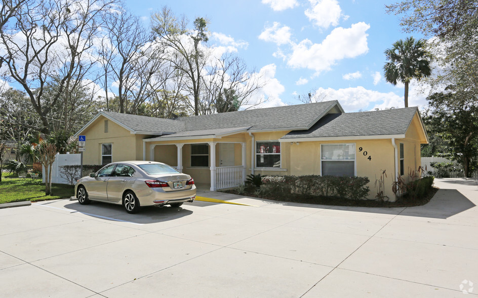 904 W New York Ave, Deland, FL for sale - Building Photo - Image 3 of 7