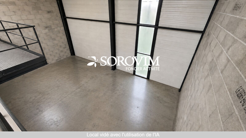 Light Industrial in Décines-Charpieu to rent - Interior Photo - Image 2 of 6