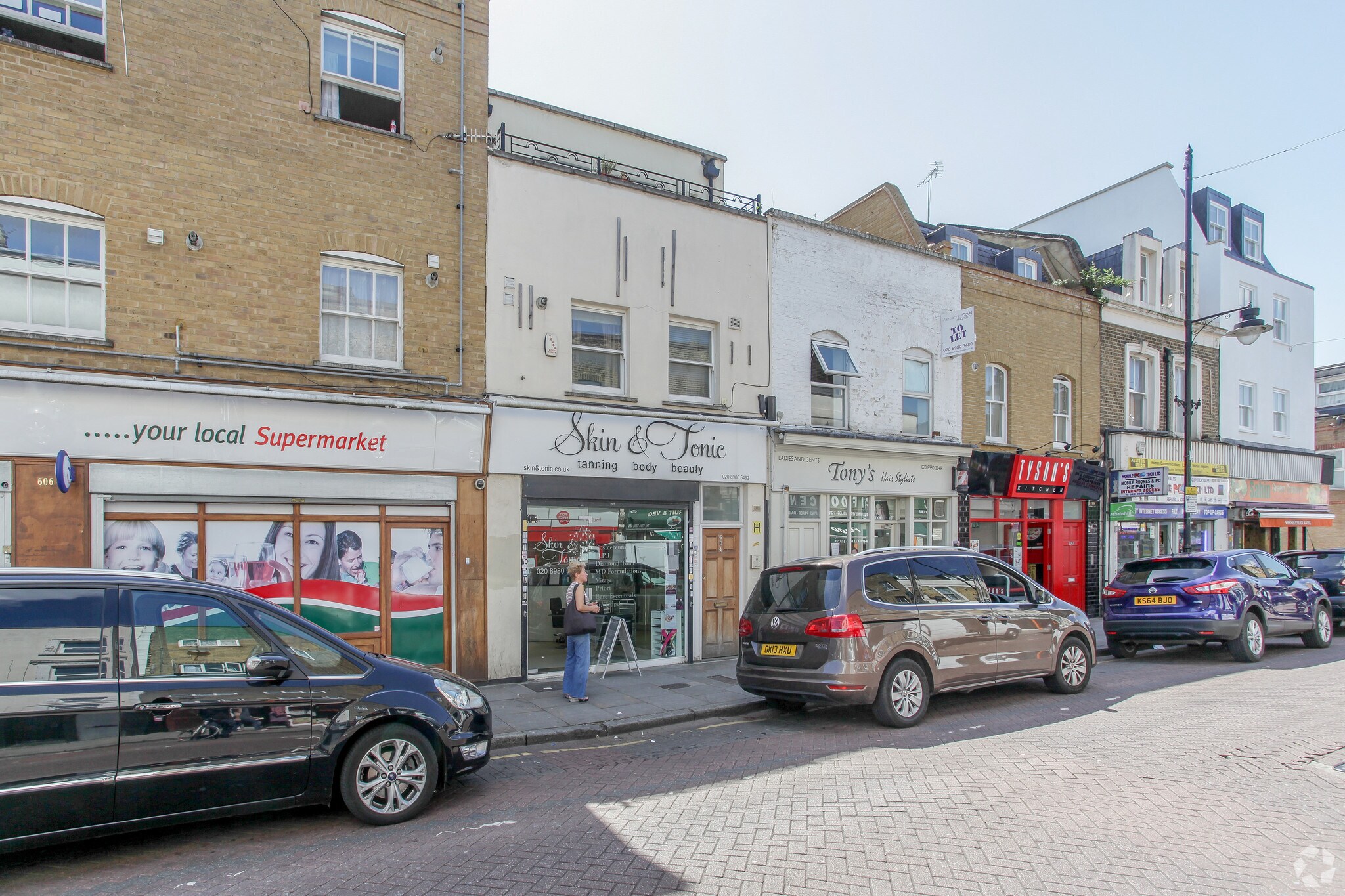 604 Roman Rd, London for sale Primary Photo- Image 1 of 1