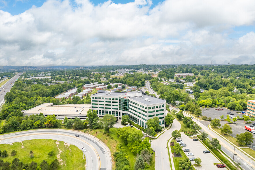 401 Plymouth Rd, Plymouth Meeting, PA for rent - Aerial - Image 2 of 13