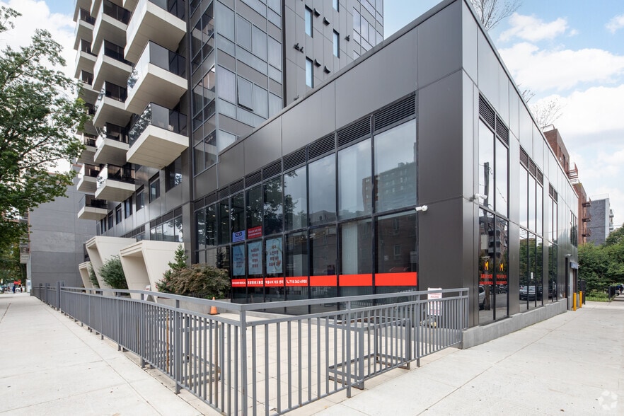 35-08 146th St, Flushing, NY for sale - Building Photo - Image 2 of 10