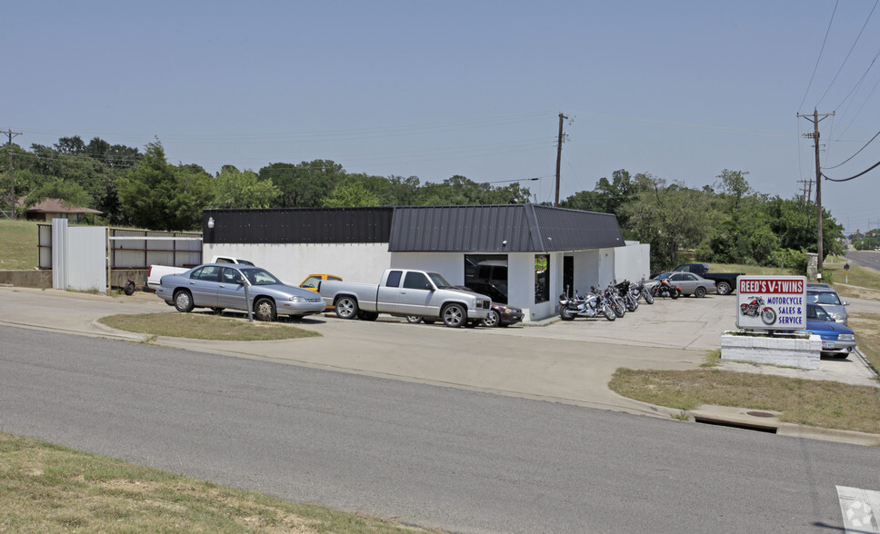 1240 Hurst Blvd, Hurst, TX for sale - Primary Photo - Image 1 of 2