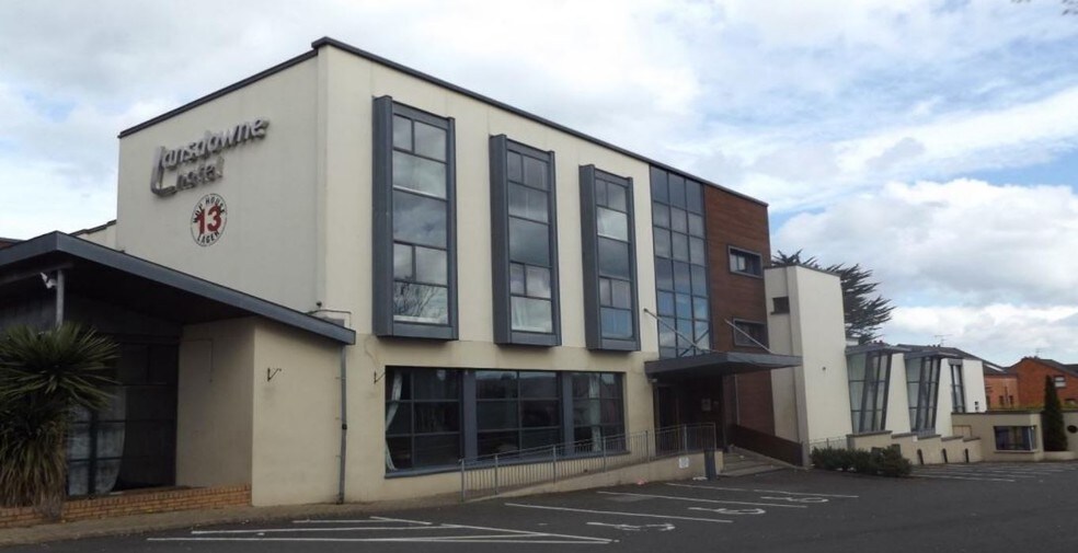 657 Antrim Rd, Belfast for sale - Primary Photo - Image 1 of 1