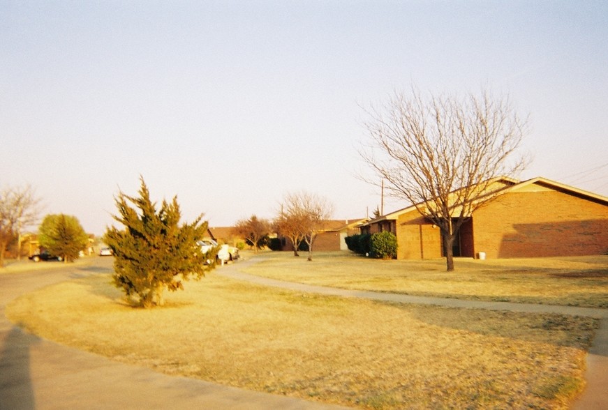 624 NW 5th St, Dimmitt, TX for sale - Primary Photo - Image 1 of 1