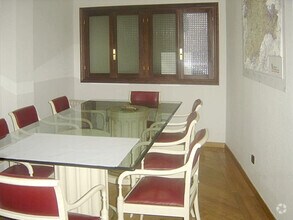 Office in Ávila, Ávila to rent Interior Photo- Image 2 of 12